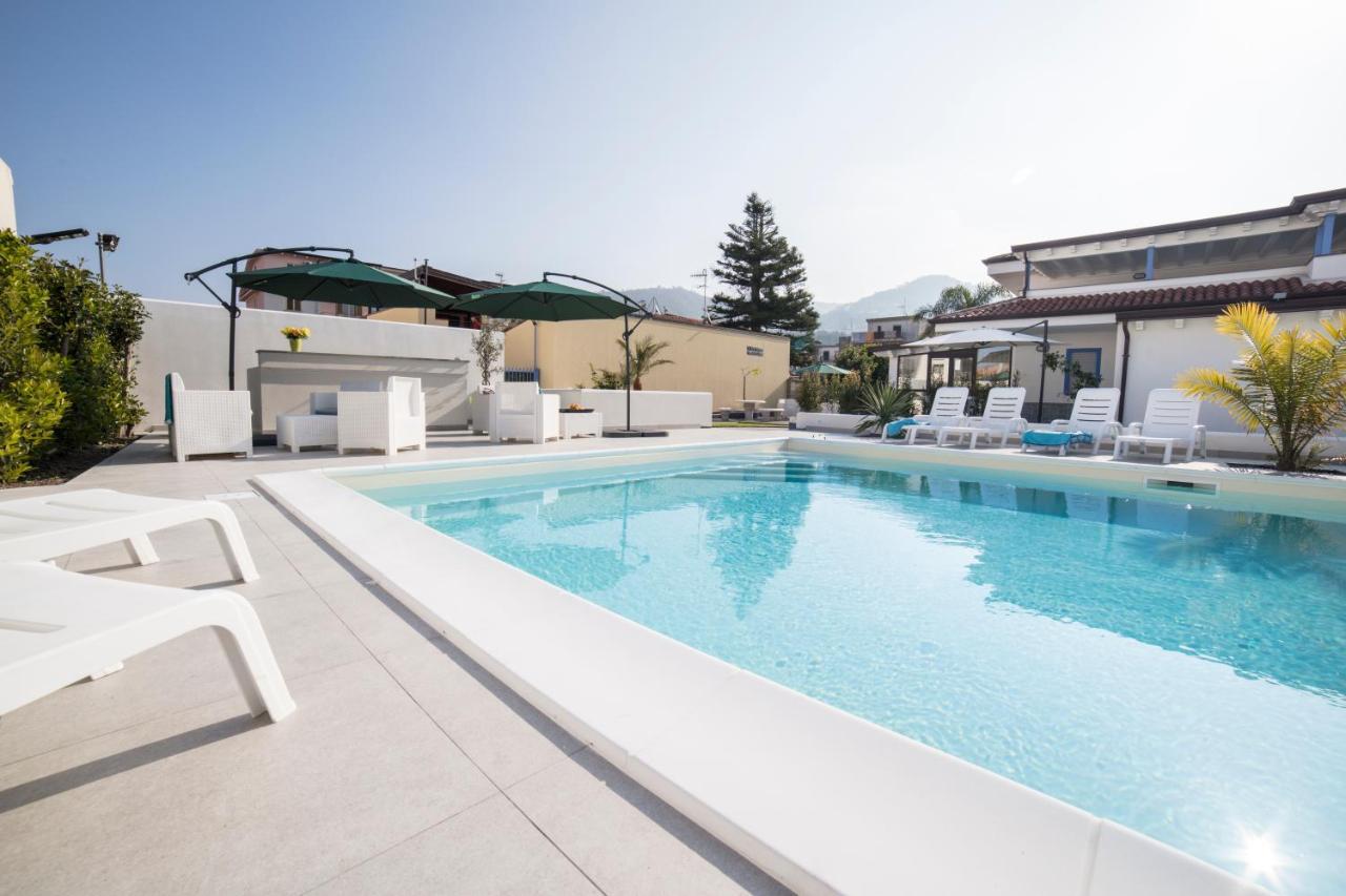 Villa Concettina Capo dʼOrlando Buitenkant foto